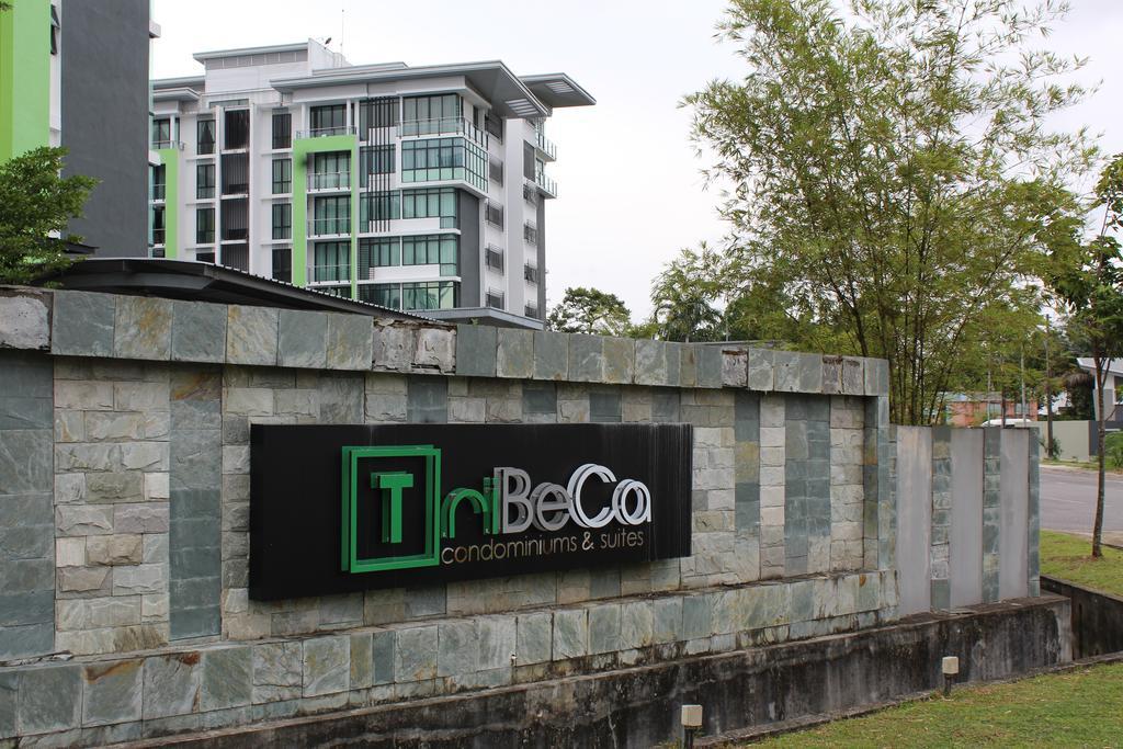 Tribeca Suites Kuching Exterior photo