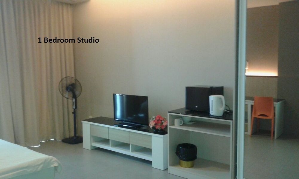 Tribeca Suites Kuching Exterior photo
