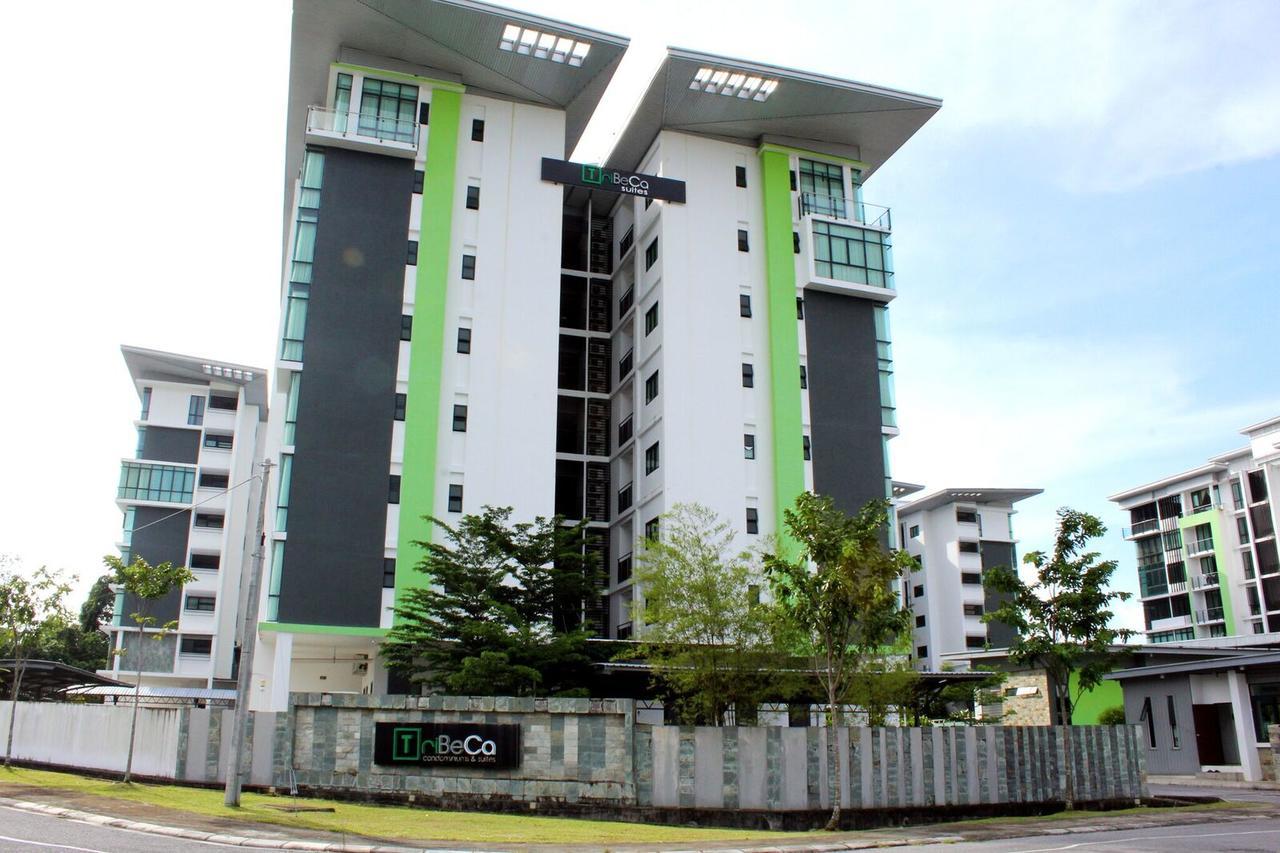 Tribeca Suites Kuching Exterior photo